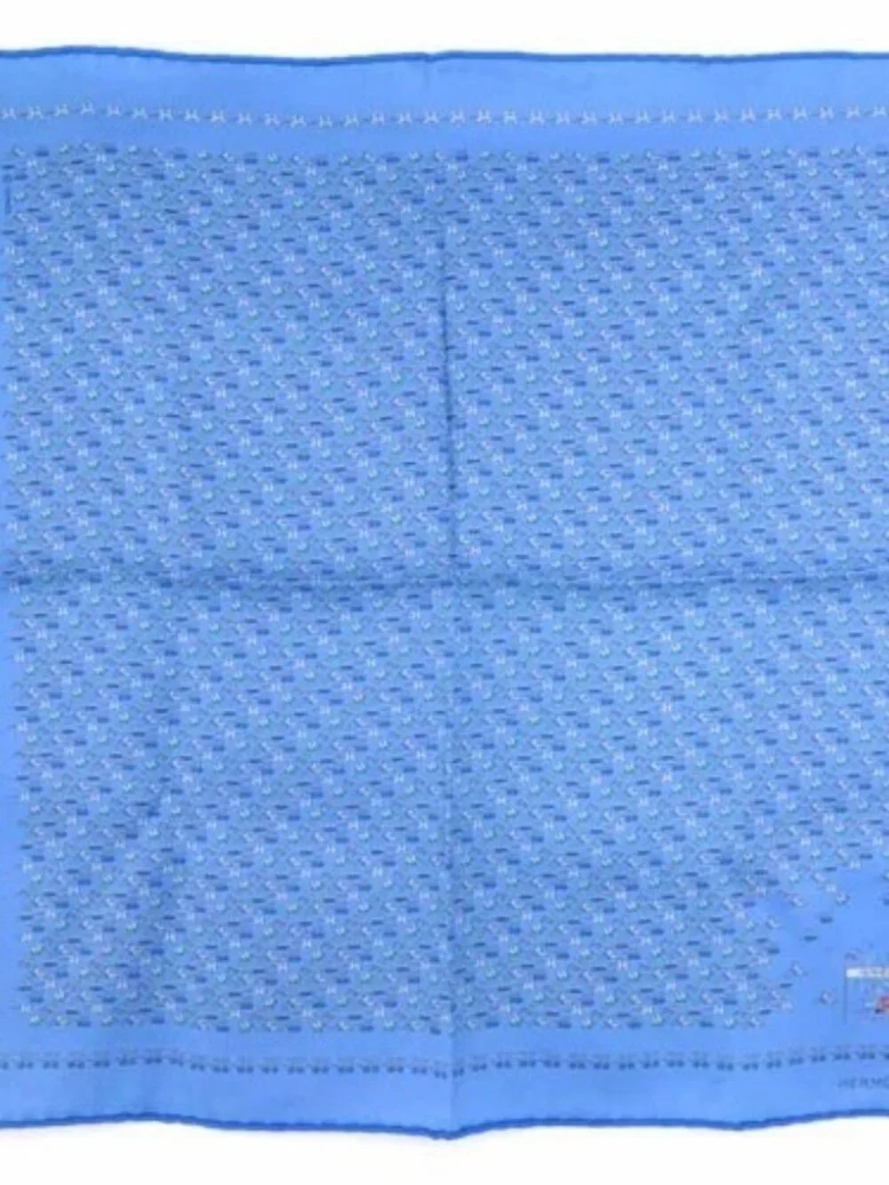 Auth HERMES Petit Carre Scarf Blue/White/Gray/Green Silk - e61868a - Picture 1 of 7